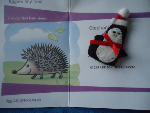 Christmas Beanie Hat Penguin Badge